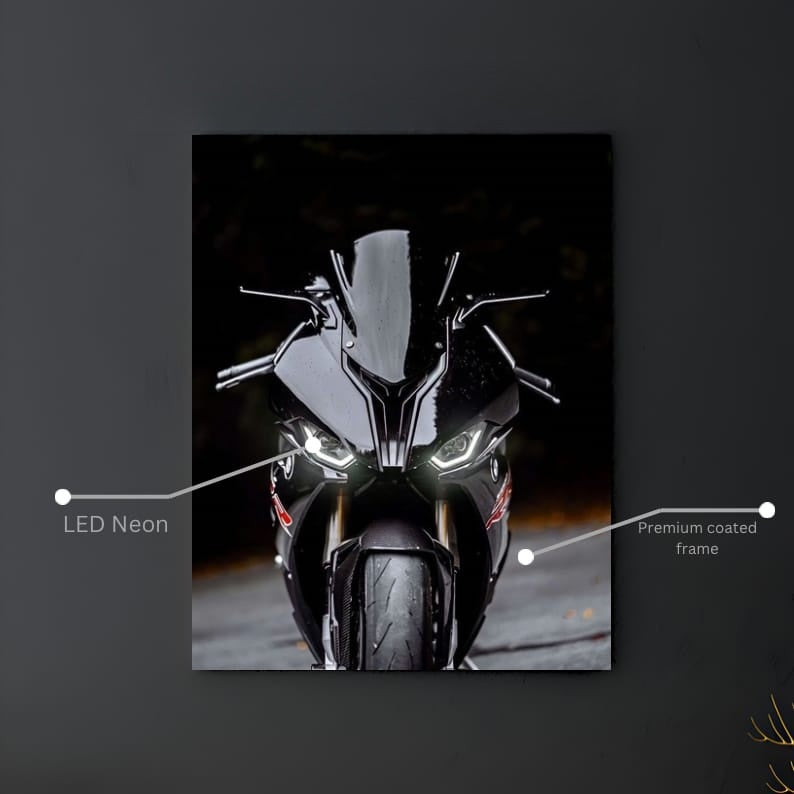 🏍️ Gecenin Karanlığında Parlayan Güç!
