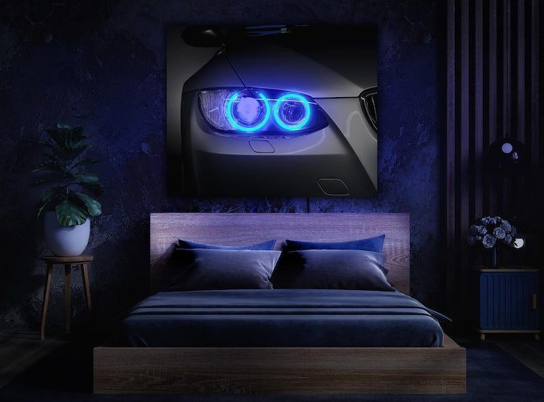 Neon LED Işıklı BMW Far Tablosu – Geceye Mavi Işık Kat
